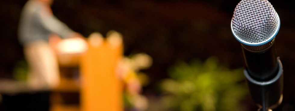 Dont be afraid of Public Speaking. Hypnotherapy can give you the confidence and remove your fear of public speaking. Call 01277 374221.